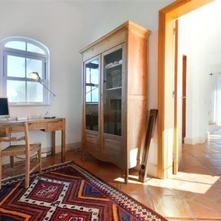 Sleeps 8 Pool Air Con Wifi فيلة