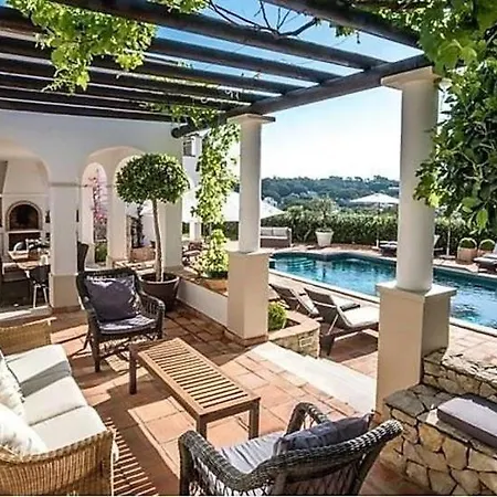 Sleeps 8 Pool Air Con Wifi فالي دو لوبو